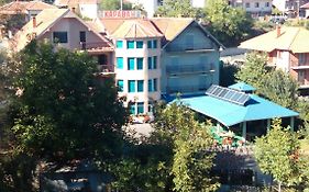 Bed & Breakfast Karavan